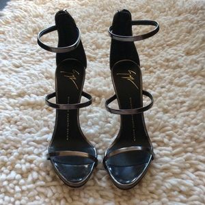 *AUTHENTIC* Giuseppe Zanotti Harmony Heel 36.5/6.5